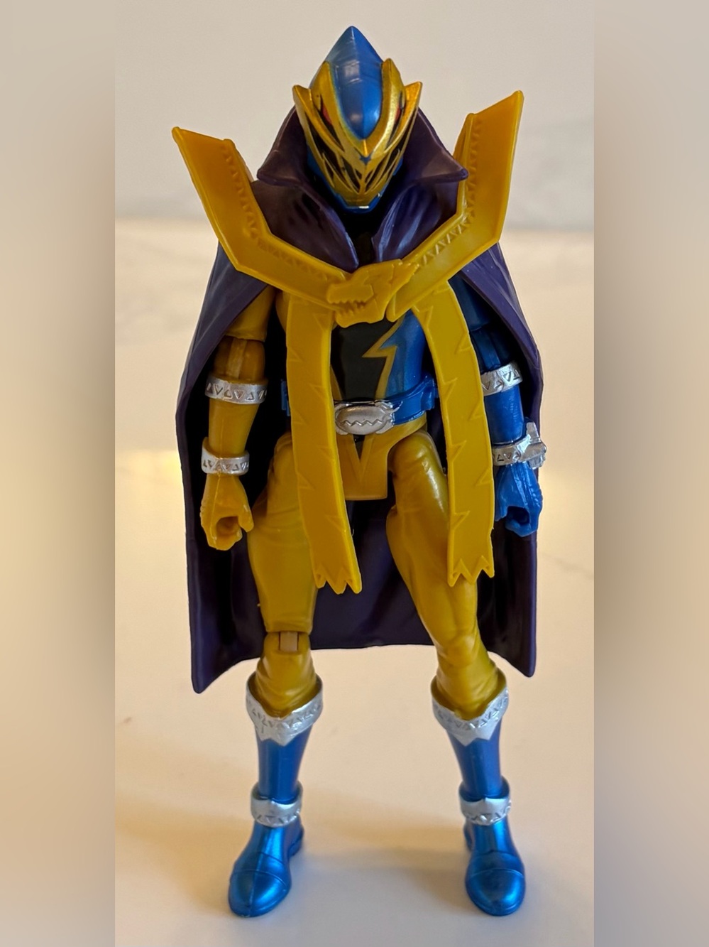 Power Rangers Dino Fury Gold Ranger (Dino Master Mode) Loose 6-Inch Figure